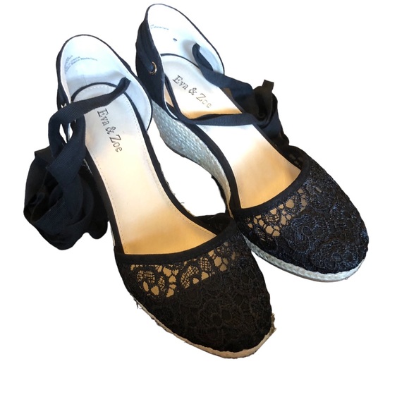 Eva & Zoe Black Lace Wedge Heels size 7 1/2 - Picture 2 of 10